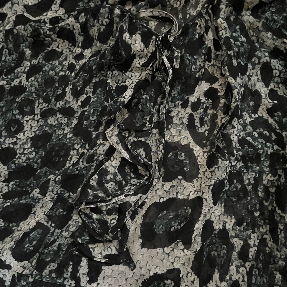 NWOT LOFT Animal Print Ruffle Blouse - Picture 4 of 9